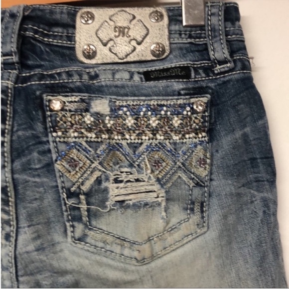 Miss Me Cuffed Capri Denim Pants - Picture 2 of 8